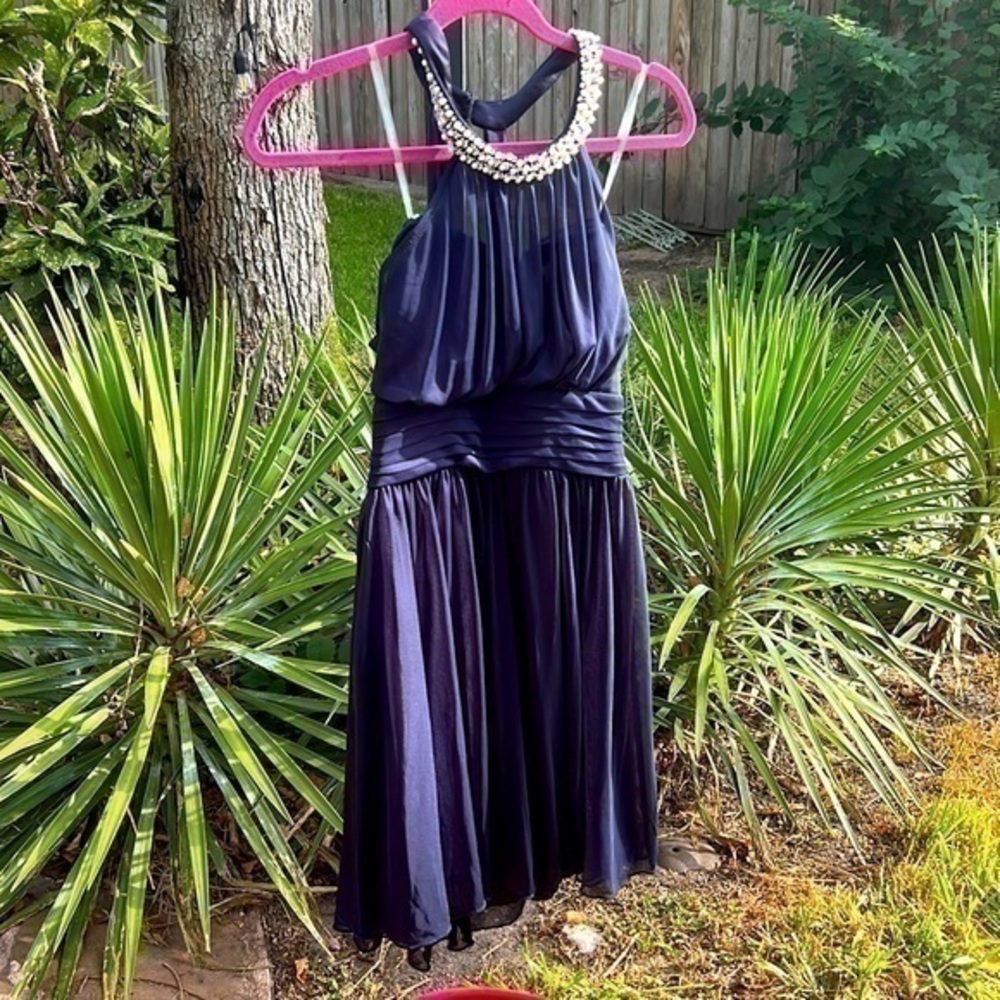 New. ▶️ Speechless ◀️ Pearl / Jeweled neck. Navy Blue Formal